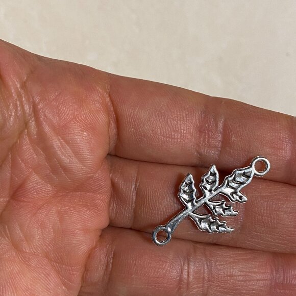 3/10$, Branch Leaf Silver Color Connector for Jewelry Making, DIY Projects - Picture 5 of 5